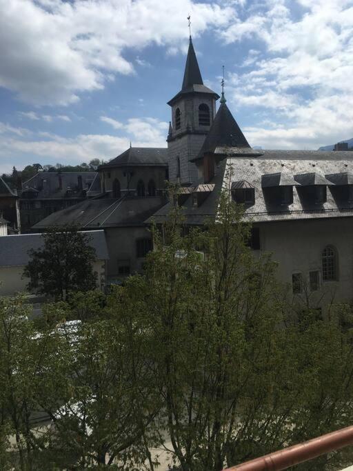 Ma Terrasse Sur Le Musee Apartment Chambéry Exterior foto